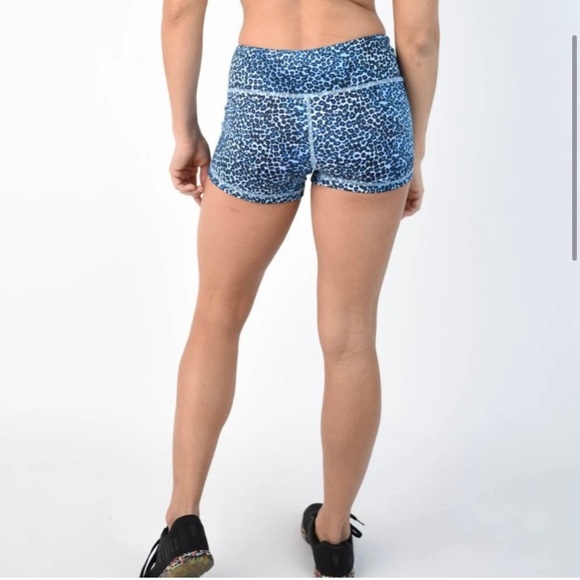 Fleo Womens Size L Bad Bad Girl 3.25 Blue Cheetah Print Crossfit Booty Shorts - Picture 3 of 14